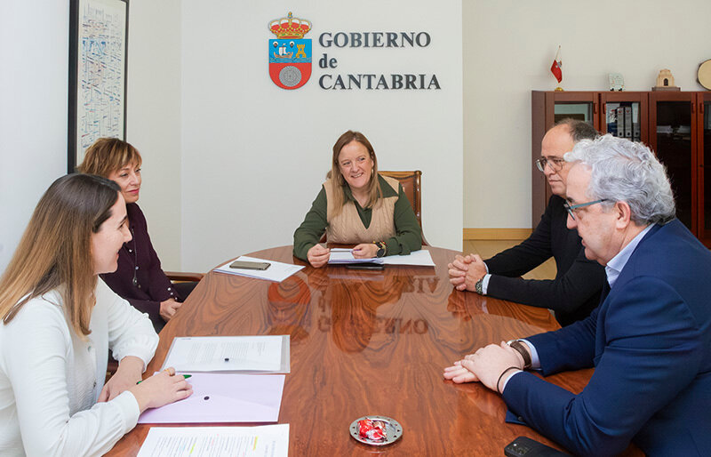 Imagen de la reunión (Foto: Gobierno de Cantabria)