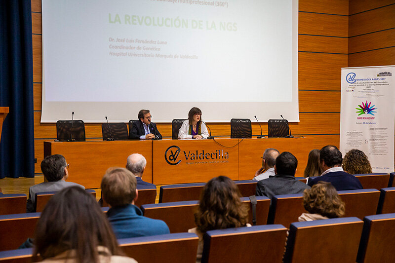 La directora médica del Hospital en la jornada (Foto: Gobierno de Cantabria)