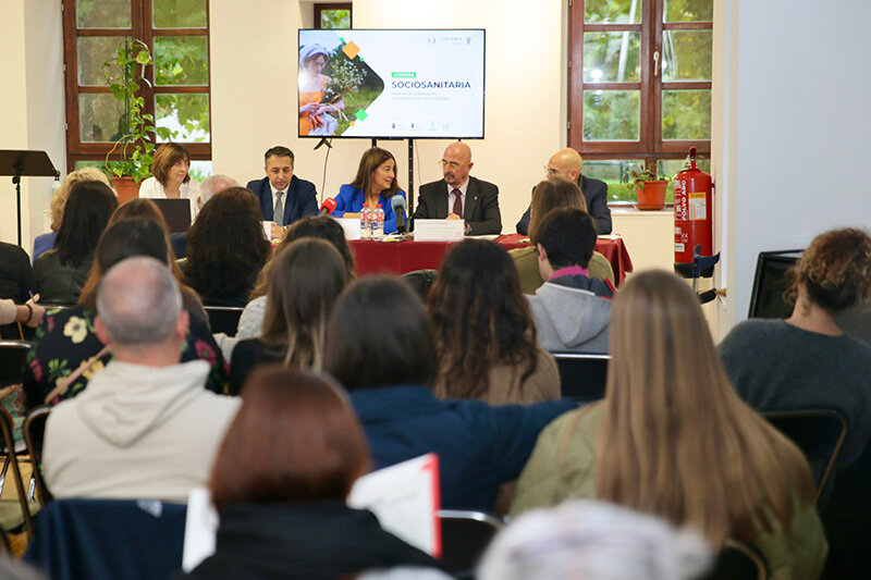 Jornada sociosanitaria organizada por COCEMFE (Foto: Gobierno de Cantabria)